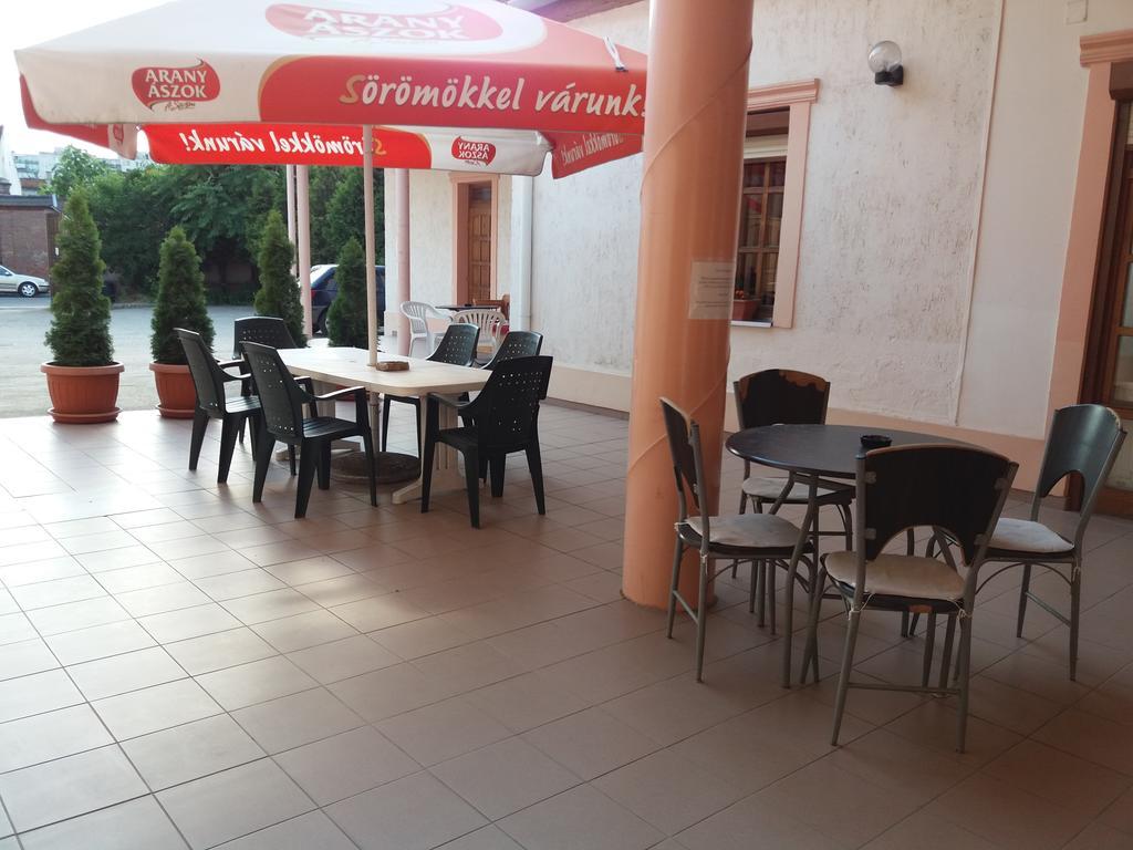 Rakoczi Panzio Hotel Debrecen Exterior photo